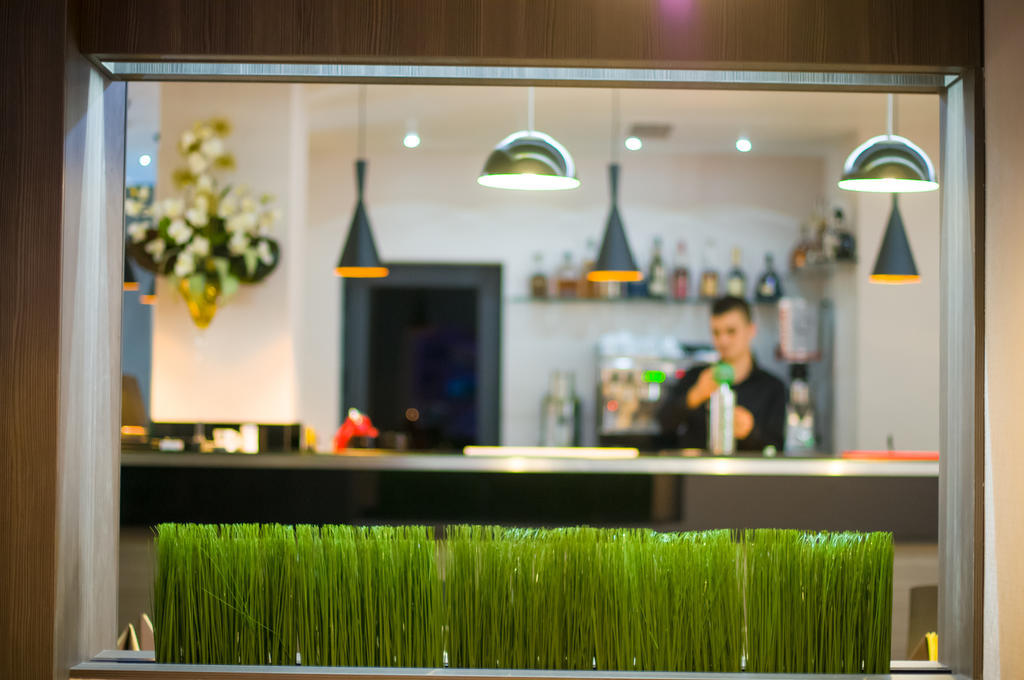 Hotel Aqua Târgu Jiu Екстериор снимка